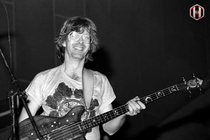 Phil Lesh, the founding member of “Grateful Dead” dies at 84